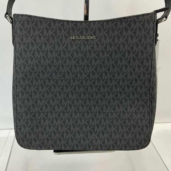 NWT MICHAEL Michael Kors Black Logo PVC Zip Jet Set Large Crossbody Bag - Picture 3 of 12